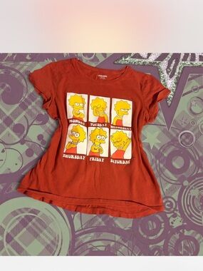 Y2K Lisa Simpson Graphic Tee